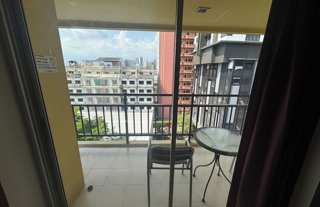 Palette Bella B All Suites Bangkok Hotel - Photo 46