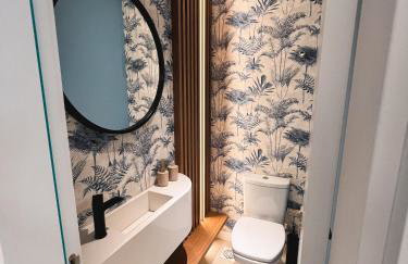 Apê elegante, terraço Lindo e ótima localização - Foto 11