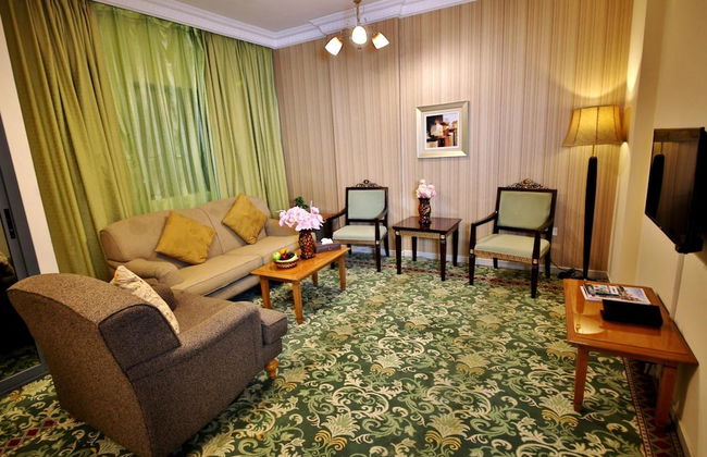 Midtown Furnished Apartments - Photo 31