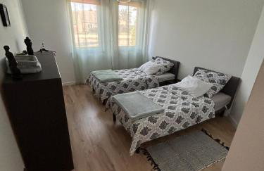 Luxury 2 bedroom apartment and garden - Foto 10