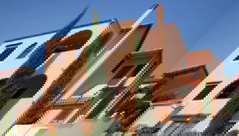 Apartment on the Second Floor - Foto 1, Imagen principal