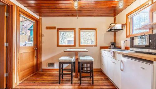 Charming two-level retreat in Capitol Hill - Foxglove Inn - Foto 3