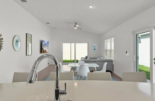 Newly built 3 bedroom with Golf Cart - Foto 34