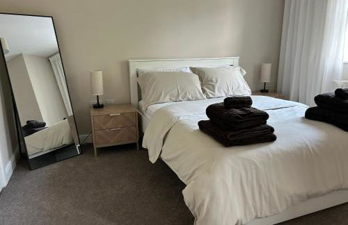 Serene Retreat Sleeps 6 with Garden - Foto 10