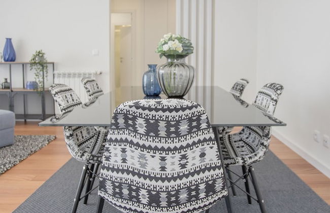 Liiiving in Porto - Luxury River View Apartment I - Photo 37