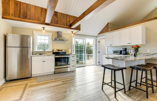 Modern Waterfront Gem w/ Dock on Lake Monomonac - Foto 8