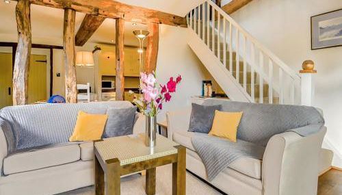 The Cottage Barn - Photo 3