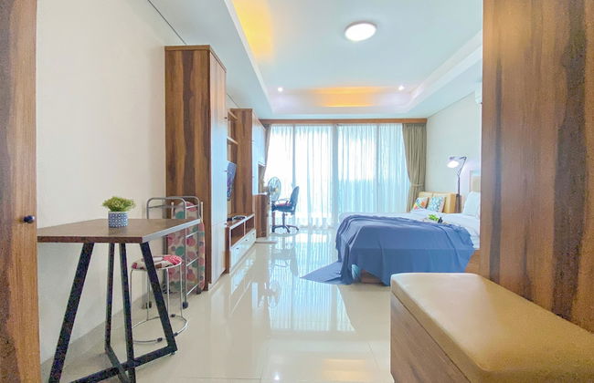 Big And Comfy Studio At Kemang Village Apartment - Foto 7