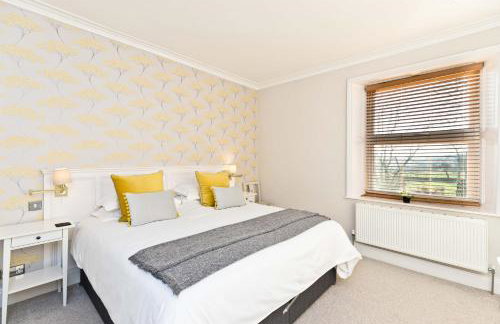 Cliff House - Photo 6