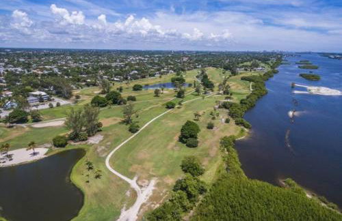 Charming Studio w Pool One Mile to Beach Pets Welcome - Foto 35