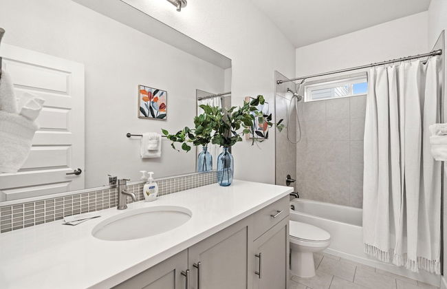 Steps From River & Old Town - Hot Tub & King Bd - Foto 25