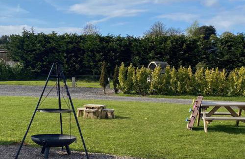 King Richard's Luxury Lodge - Sleeps up to 8, Dog Friendly, Near Sherwood Forest at Fairview Farm in Nottingham set in 88 acres and great for Groups, Family Gatherings & Corporate events - Foto 36