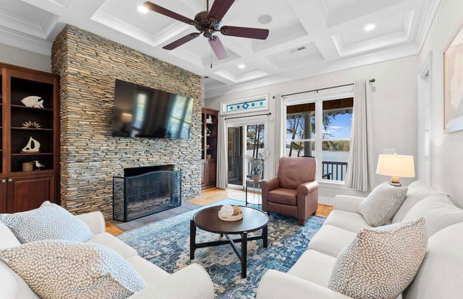 Sunset Pointe by Avantstay Waterfront, Beach, Fire Pit Sleeps 14 5bdr 4BA - Foto 1