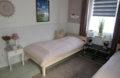 Liebevoll eingerichtete Ferienwohnung Huus up de Warf - Photo 12