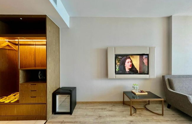 LYN Panorama Beachfront Studio - Foto 31