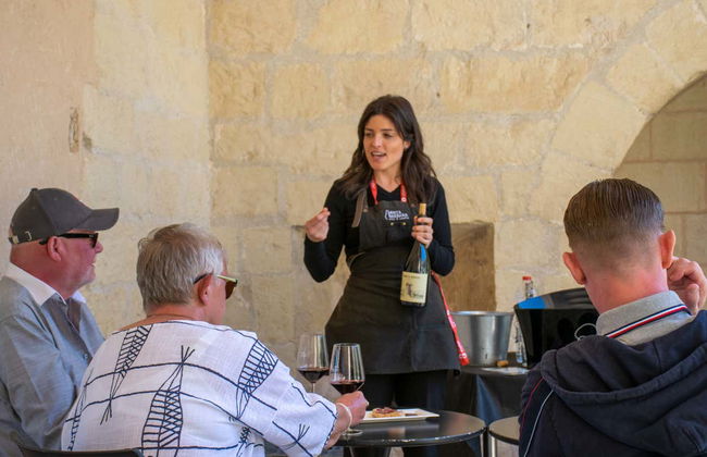 Degustación de vinos en el castillo de Santa Bárbara - Photo 2
