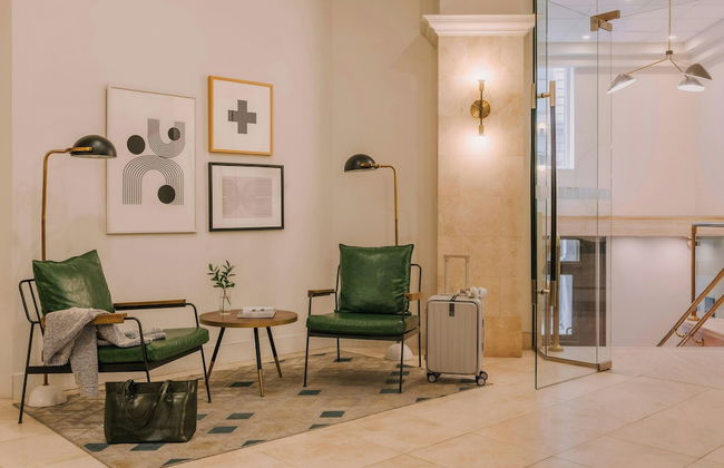 Sonder by Marriott Bonvoy Le Victoria Apartments Old Montreal - Photo 4