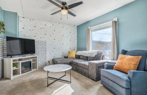 Wild Donkeys-3blocks to Casino-Mtn Views-Dogs OK - Foto 4