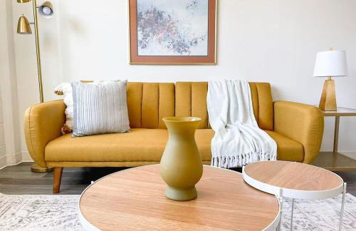 Sleepover Downtown Cincinnati 1BD 1BA Apartments - Photo 80