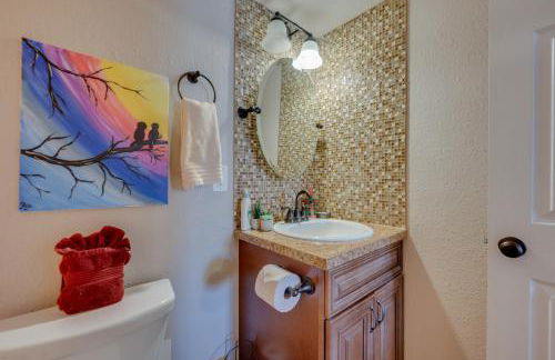 Loveland Home with Private Hot Tub and Wood Fireplace! - Foto 19