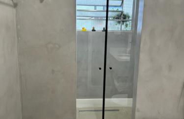 Modern, spacious with beach view! - Foto 54