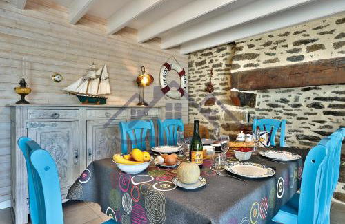 LocaLise - M3A La Maison du pêcheur au Guilvinec - Chambres vue mer - A 20m de la mer située à la pointe de Men Meur - Tout à pied, plage, port, centre, commerces, marché - Wifi inclus - Linge de lit inclus - Jardin clos - En option , ménage et serviettes - Foto 14