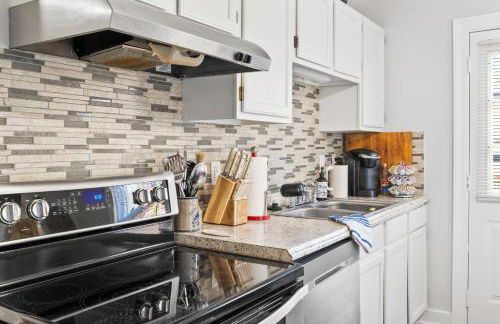 Home Near Downtown Mall & Belmont - Foto 10