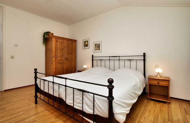 Chalet in Odeigne With Private Pool & Sauna - Photo 10