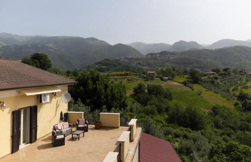 TERRAZZA PANORMICA PICINISCO, 3 CAMERE, 2 BAGNI CASA VACANZE COLLEPOSTA uno - Foto 8