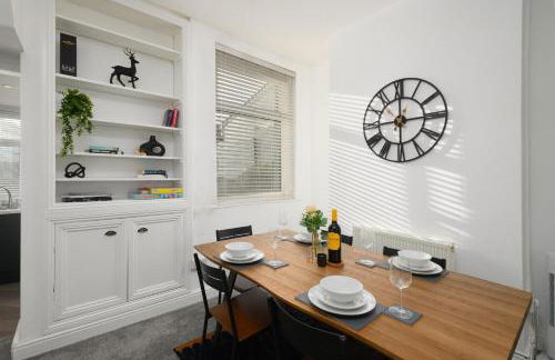 Asher Suite - Cozy 2BR Home with Parking & WIFI - Foto 37