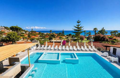 Ninfa Sul Mare Apartments - Piscina con Area Relax e Parcheggio Gratuito - Foto 3