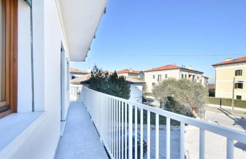 By the Hills Apartment - Foto 29