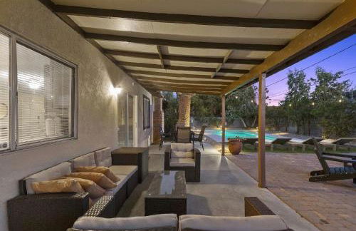 Stylish home with pool and spa - Foto 31