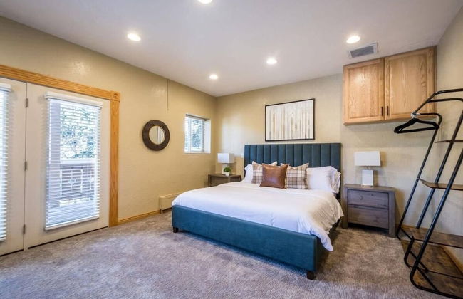 Brighton Chalet - Photo 1