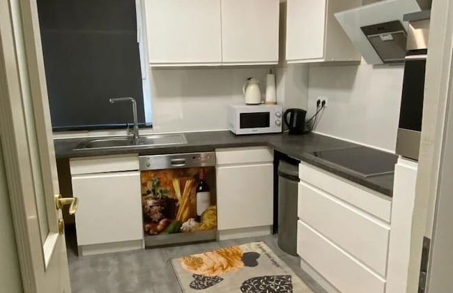 FHS Aparthotel - Photo 12