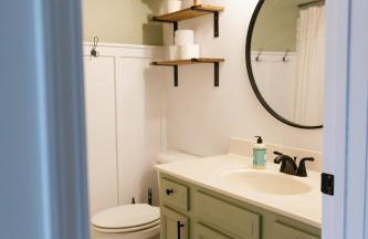 "The Dawning House" - Peaceful Modern Stay w/ Yard - Foto 12