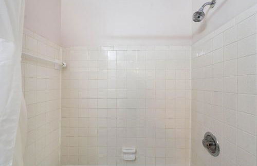 Close to Campus & Hospital with Free Parking - Fast Wifi - Foto 20