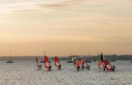 Ocean Breeze - Stunning Harbour Views from Private Balcony - Photo 25