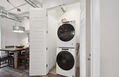 Brushed & Bold | RiNo Art Lofts - Foto 63