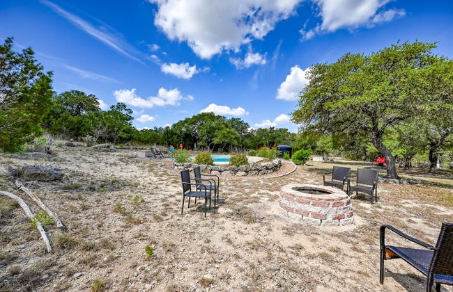 Luxury Home! - Pool - Fire Pit - Near Canyon Lake! - Foto 44