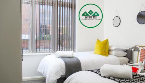 Aisiki Living at Upton Road, Multiple 1, 2, or 3-Bedroom Apartments, King or Twin Beds with Free Wi-Fi & Parking Space - Foto 3