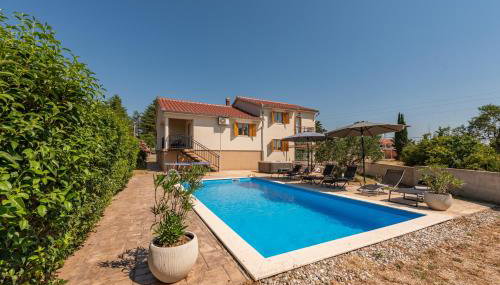 New! Holiday Home Tina with pool - Foto 5