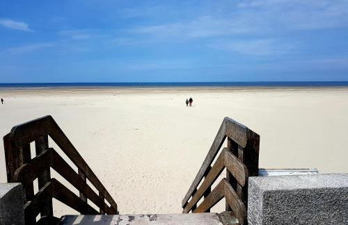 LES VAGUES, terrasse rez-de-ch, parking gratuit, lits faits, animal bienvenu et tout à pied - Foto 6