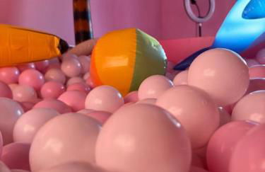 #1 Most Viral Pink House w Ball Pit - Foto 5