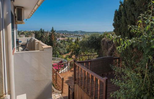 Heated pool and fantastic views BBQ Beach 5 mins - Photo 24