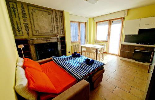 ZERO DISTANCE - Bernina Train Station - Foto 3