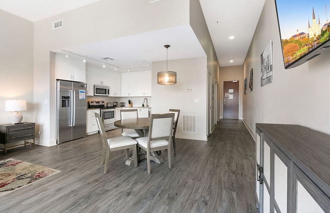 Gorgeous Condos Near French Quarter - Foto 49