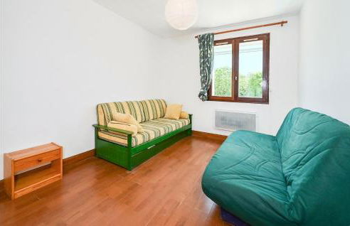 Gorgeous Home In Briare With Sauna - Photo 18