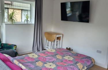 Private and Peaceful Space With Free Parking - Foto 9