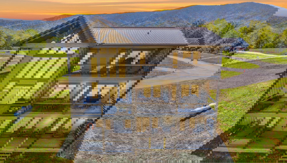 Peaceful Pastures 4 Bedroom Cabin by RedAwning - Foto 1, Imagen principal